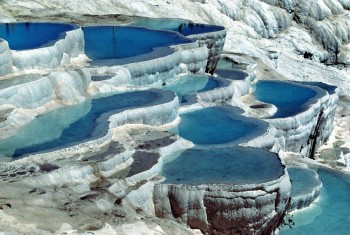 Vulcani mostra, Turchia