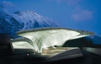 Innsbruck, impianto di risalita ideato da Zaha Hadid