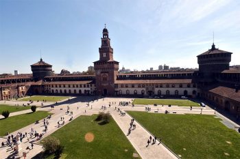 Castello-Sforzesco-cortile-interno