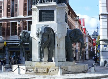 Chambéry Fontana-degli-elefanti