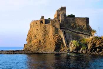 Borghi Marinari Sicilia-Aci-Castello