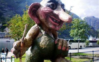 Fiordi norvegia-troll