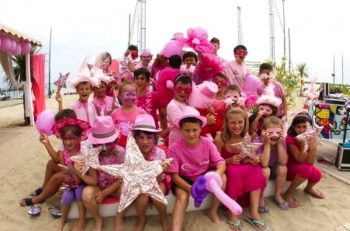 Notte Rosa ragazzi-in-rosa-nella-riviera-di-comacchio