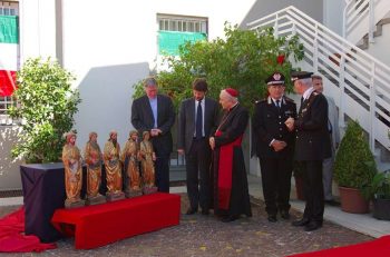 Sculture lignee recuperate