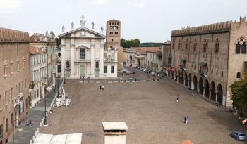 Mantova Visuale-dall'alto-Piazza-Sordello