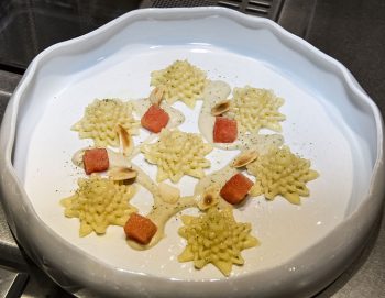 Pasta ricetta-davide-oldani-melanzana-anguria-origano-mandorla-e-vortipa