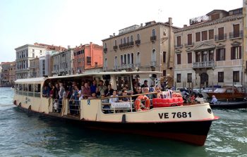 Venezia venezia-vaporetto-linea-1-canal-grande