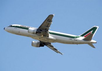 Salerno Alitalia-cambia-rotta