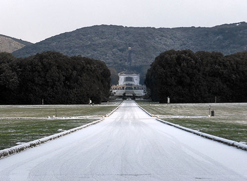 Parchi reggia-di-caserta-con-la-neve
