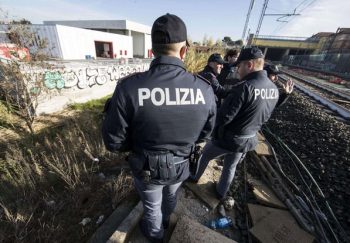 Bollicine ragazza-cinese-muore-per-inseguire-scippatori