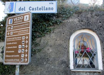 Varenna lago-como-castello-di-vezio