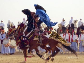 Douz Festival-del-Sahara-acrobazie-a-cavallo