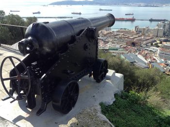 Gibilterra Cannone-simbolo-di-guerra-e-difesa