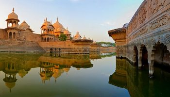 Vrindavana kusum-sarovar