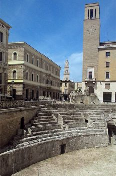 Salento Anfiteatro-romano-di-Lecce