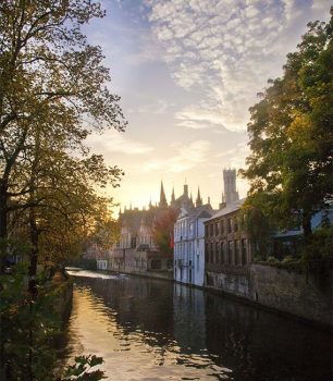 Bruges case-che-si-specchiano-nell'acqua