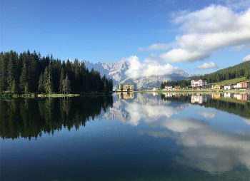 Auronzo Lago di Misurina sullo sfondo il Sorapìss