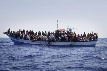 Turismo Incoming Migranti-barcone-alla-deriva