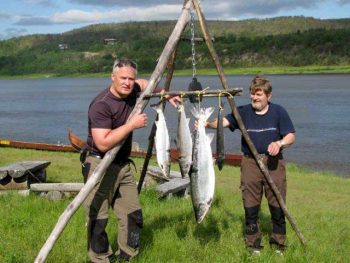 Nuorgam Il-fiume-Teno-è-generoso-di-salmoni