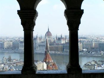 Budapest in-controluce