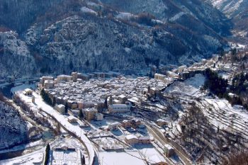 Treno di Natale Panorama invernale di Ormea