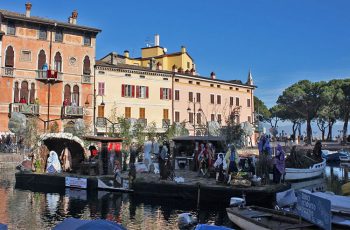 Presepi galleggianti Presepe-galleggiante-Desenzano